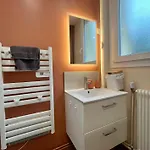 Charmante Maison Rénovée, Calme Et Proche Du Centre