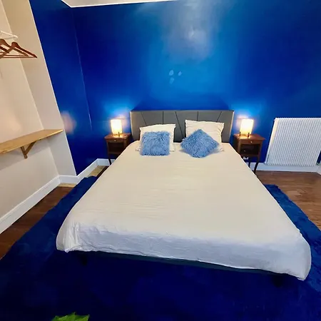 Nyaraló Charmante Maison Renovee, Calme Et Proche Du Centre Caen