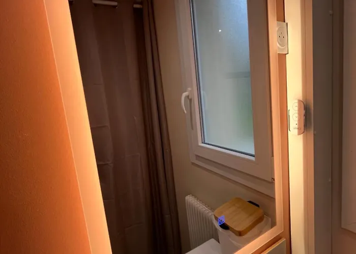 Charmante Maison Renovee, Calme Et Proche Du Centre Nyaraló *